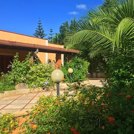 Sunbay House Holiday home