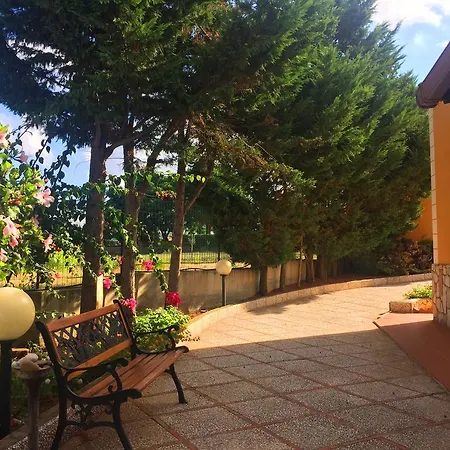 Holiday home Sunbay House